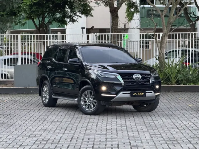 Toyota Hilux SW4 4X4 2.8 Diesel 2022