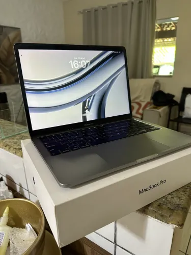 MacBook Pro 13? 2020 i5 | 16GB RAM | SSD 512GB | Detalhe