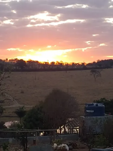 Excelente chácara dentro de condomínio em andiroba em Esmeraldas.