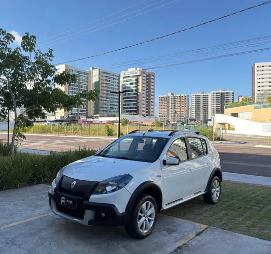 Renault Sandero Stepway Hi-flex 1.6 16V 5P Aut. 2014
