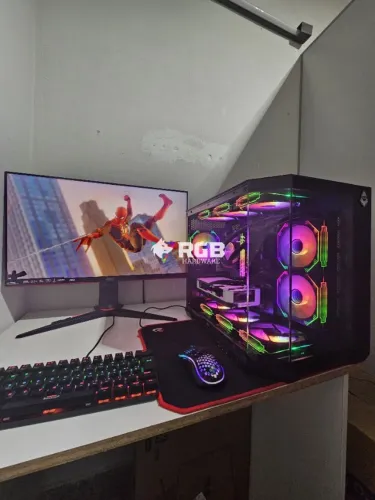 PC Gamer - Ryzen 7 7800X3D + RTX4060-Ti + DDR5 32GB + NVMe 1TB