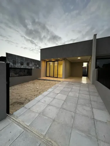 EXCELENTE CASA NA PRAIA DE CAPÃO DA CANOA