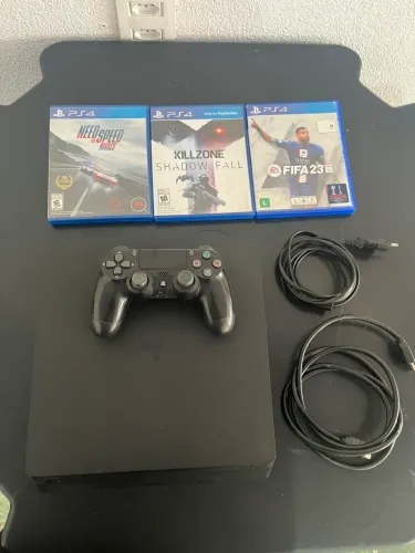 PS4 slim 1TB 1 controle