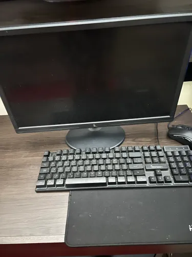 Computador novinho só que com um negócio para arrumar 