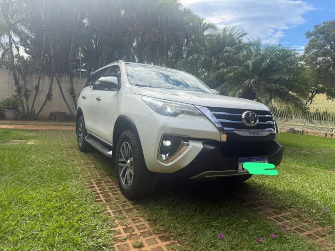Imagem de Toyota Hilux SW4 SRX 4X4 2.8 TDI 16V Dies. Aut. 2019
