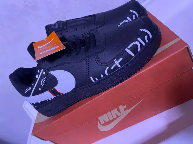 Vendo tênis masculino da Nike tamanho 40