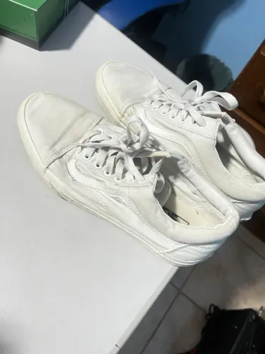 tenis all white vans