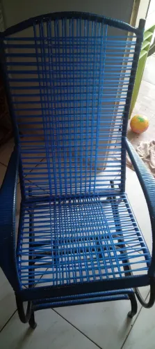 Cadeira de balanço em ótimo estado 