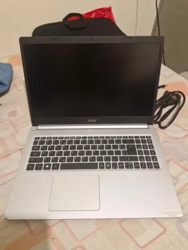 Notebook Acer Aspire 15 + Dedicada