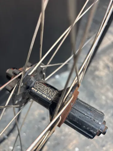 Rodas vzan everest xc