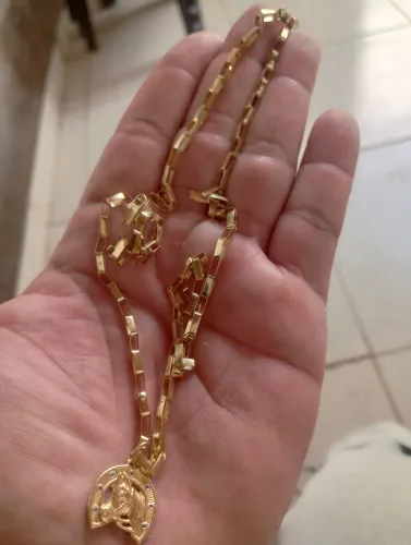 Cordão e pingente de ouro 18 