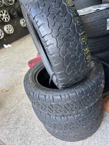 Pneus 235/60/18 seminovos misto para 70%terra e 30%asfalto 