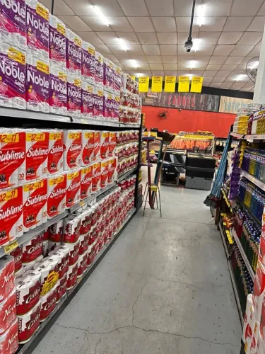GÔNDOLAS PARA LOJAS E MERCADOS