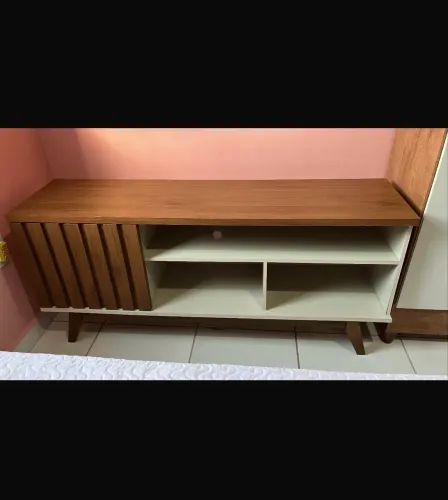 Vendo Rack para TV/Sala em ótimo estado