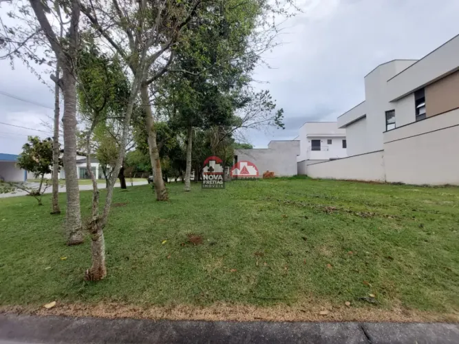 Terreno plano no Condomínio Vereda dos Manacás