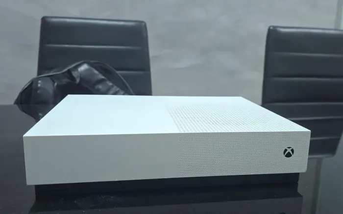 Xbox one s (digital)