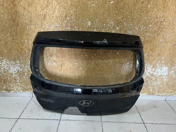 Tampa traseira Hb20 Hatch 2012/2013/2014/2015/2016/2017/2018/2019