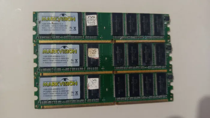 Memória RAM Markvision 1GB DDR1 400MHz PC3200