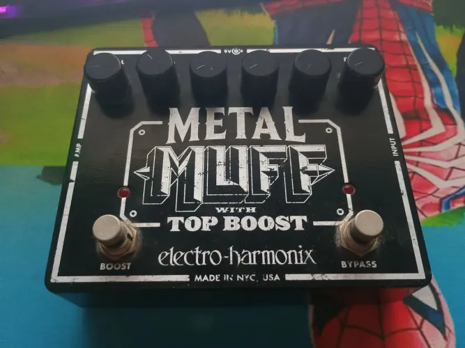 Pedal distorção metal muff