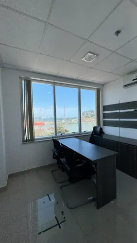 Conjunto Comercial Mobiliado com 3 Salas no Petro Office Imbetiba | Próximo à Petrobras -