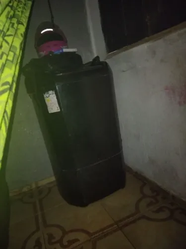 Vendo carcaça de tanquinho so ajeita n sei o problema mas estava funcionando normal