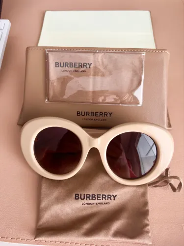 Vendo Óculos Burberry be4370u margot original