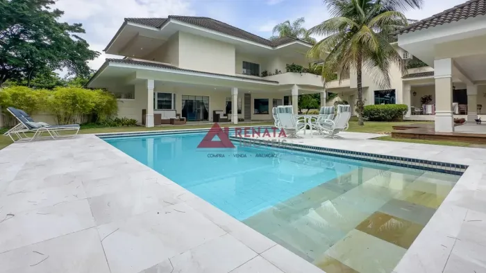 Casa à venda com 8 quartos na Barra da Tijuca/RJ