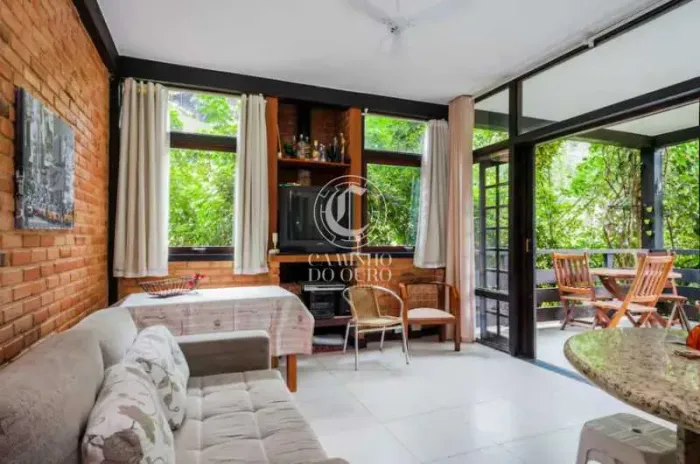 Casa em Condomínio : / Residencial / Pedro do Rio