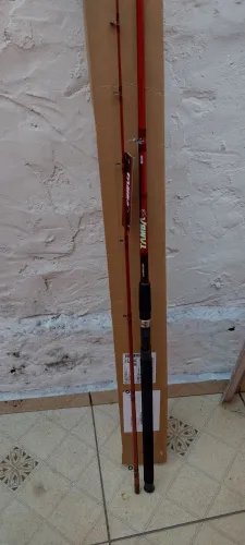 Vara para carretilha Maruri Tamba 2,40m fibra de fibra,40/80lbrs,casting 80/200gramas.