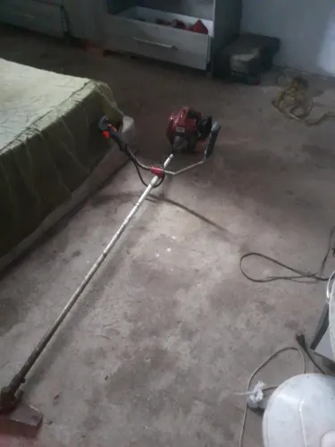 Vendo roçadeira