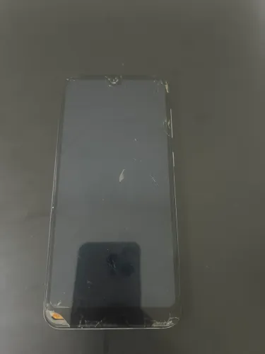 Celular estragado 