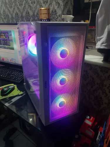 Pc Gamer Ryzen 7 com RX470(equivalente a RX580)