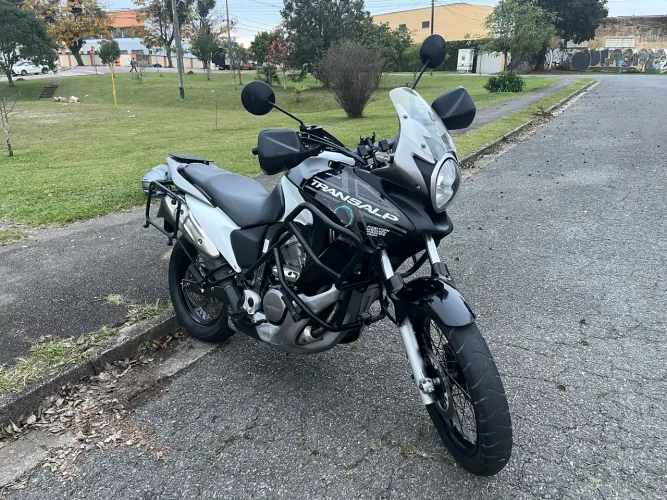 Transalp 700
