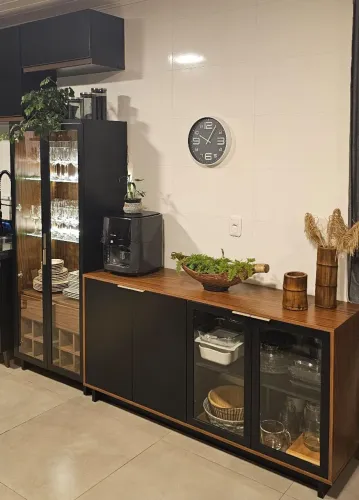 KIT CRISTALEIRA + BALCÃO BUFFET - NOVO / ENTREGAMOS MONTADO
