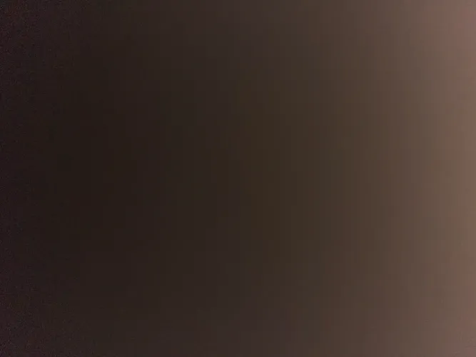 Estou a procura de casa para alugar até 1000 quem souber me chama no WhatsApp *