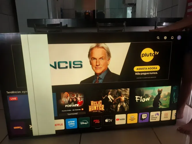 Smart TV 4K LG UHD 65'' WiFi Bluetooth HDR AI ThinQ Smart Magic