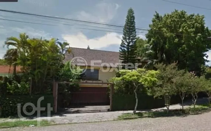 Casa à venda em Vila Assunção com 265 m², 3 quartos, 1 suíte, 4 vagas