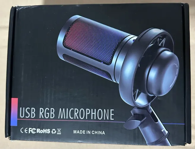 Microfone de mesa RGB