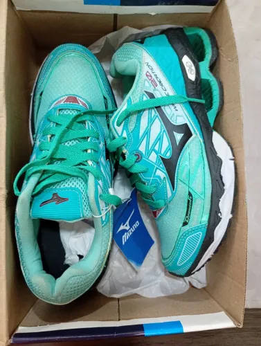 Tênis Masculino Mizuno Verde T: 38