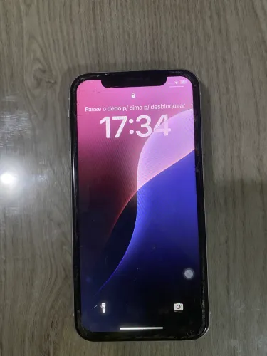 IPhone XR (defeito tela e bateria)