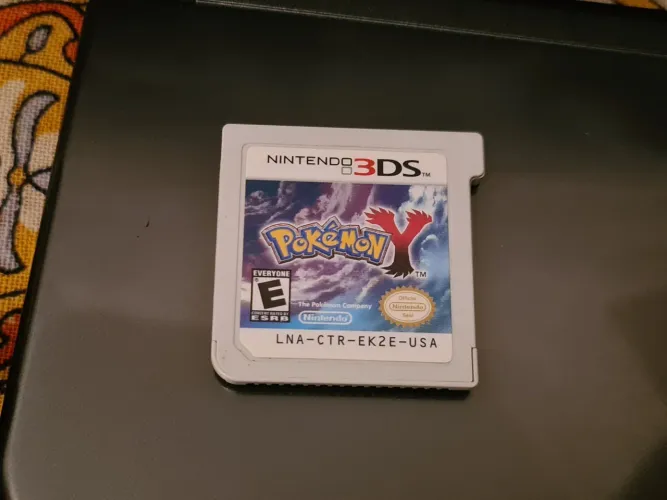 Pokemon Y Nintendo 3DS (só o cartucho)