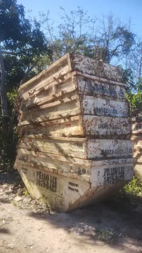 Caçambas estacionarias