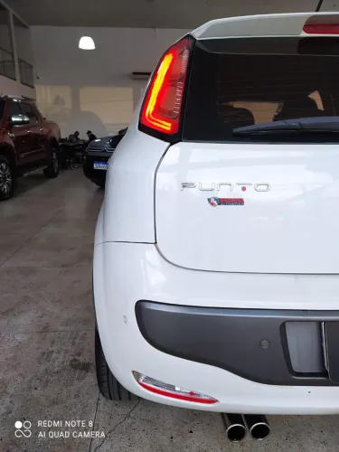 Fiat Punto Sporting 1.8 Flex 8v/16v 5P 2014
