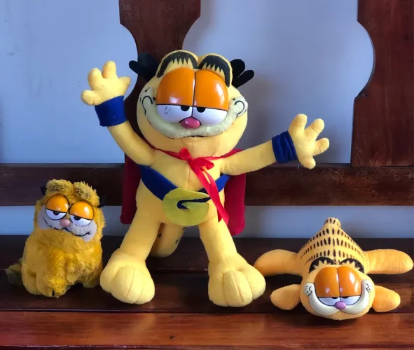 Lote de Pelúcias Garfield