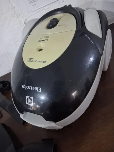 Aspirador de pó.