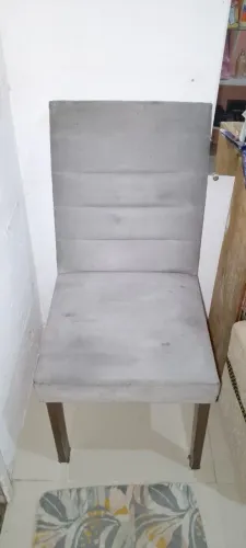 Duas cadeiras acolchoadas pra reformar