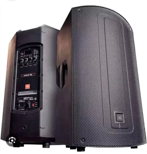 Caixa de som JBL MAX 15 passa  cartão com ate 2  vezes sem juros acima com o juros banco