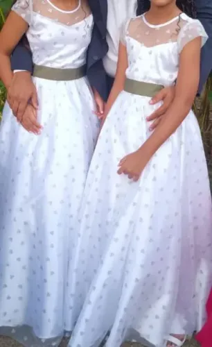 Vendo dois Vestidos infantis para formatura