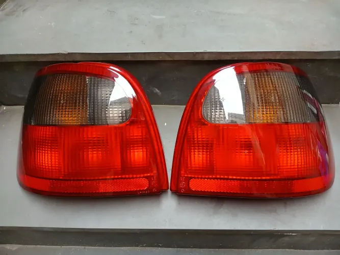 Lanterna traseira vw pointer gl gti altolatina polimatic 