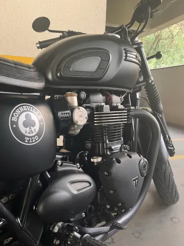 Bonneville t120 ace!